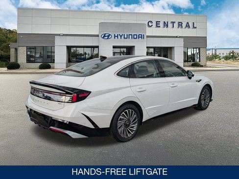 Certified 2024 Hyundai Sonata Limited image 8