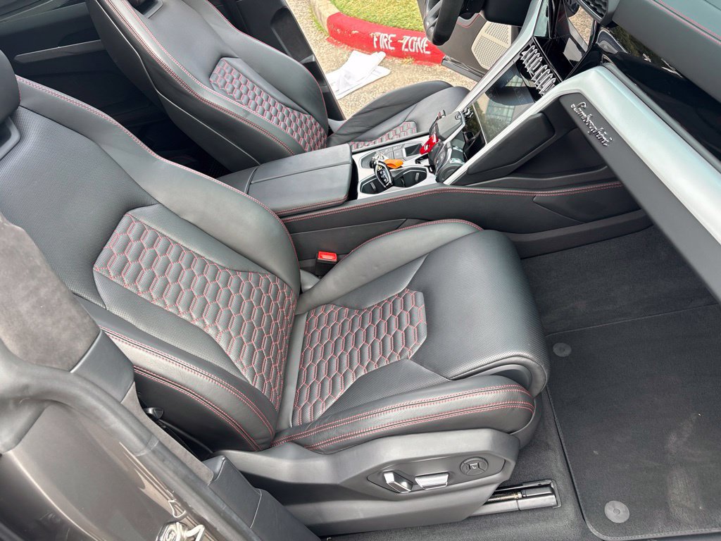 Used 2021 Lamborghini Urus AWD/4WD image 24