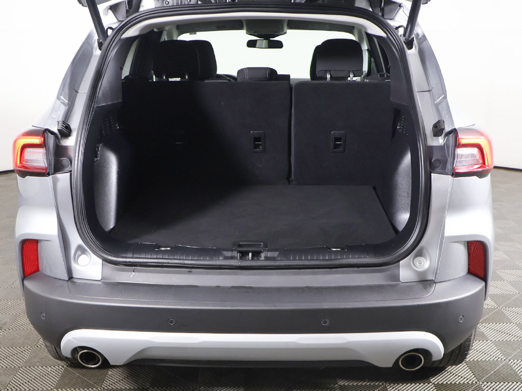 Used 2023 Ford Escape Active w/ Tech Pack #2 AWD/4WD image 17