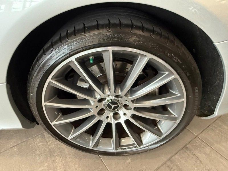 Used 2019 Mercedes-Benz SL 550 image 5