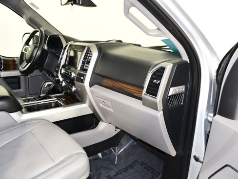 Used 2017 Ford F150 Lariat w/ Equipment Group 502A Luxury AWD/4WD image 45