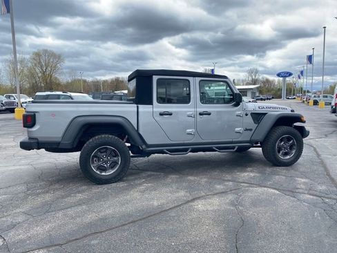 Used 2020 Jeep Gladiator Sport w/ Quick Order Package 24S AWD/4WD image 11