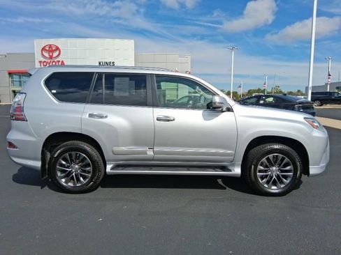Used 2019 Lexus GX 460 Luxury image 3