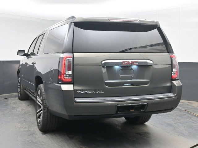 Used 2018 GMC Yukon XL Denali w/ Denali Ultimate Package AWD/4WD image 12
