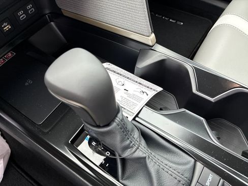 New 2026 Toyota Camry SE FWD image 28