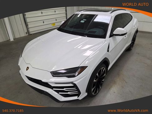 Used 2020 Lamborghini Urus AWD/4WD image 2