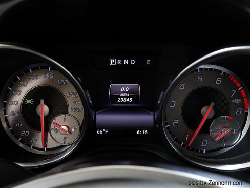 Used 2014 Mercedes-Benz SLK 250 image 15