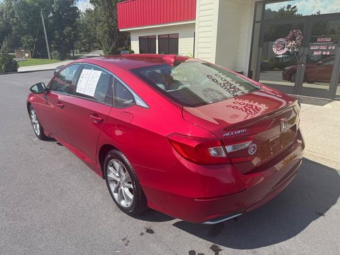 Used 2018 Honda Accord LX image 5