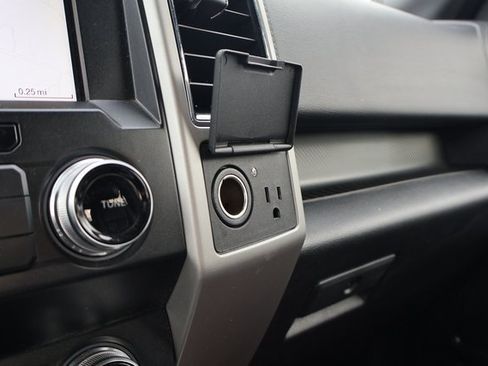 Used 2020 Ford F150 Lariat w/ Equipment Group 502A Luxury image 26