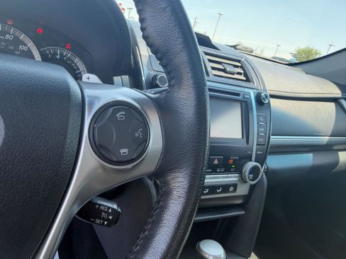 Used 2012 Toyota Camry SE w/ Convenience Pkg image 22