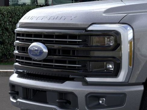 New 2025 Ford F250 Platinum w/ FX4 Off-Road Package image 17