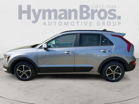 New 2025 Kia Niro EX image 7