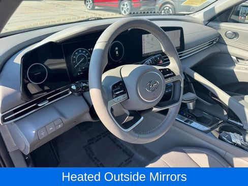 Used 2023 Hyundai Elantra SEL w/ Convenience Package FWD image 19