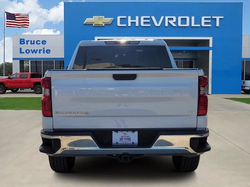 Used 2022 Chevrolet Silverado 1500 LT RWD image 5