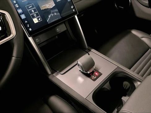 Certified 2025 Land Rover Discovery Sport S image 19
