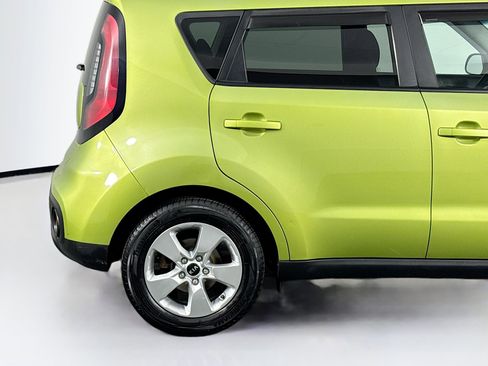 Used 2018 Kia Soul image 39