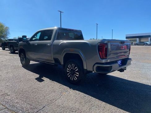New 2026 GMC Sierra 2500 Denali Ultimate image 5