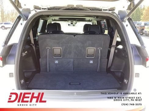 Used 2025 Jeep Grand Cherokee L Altitude image 13