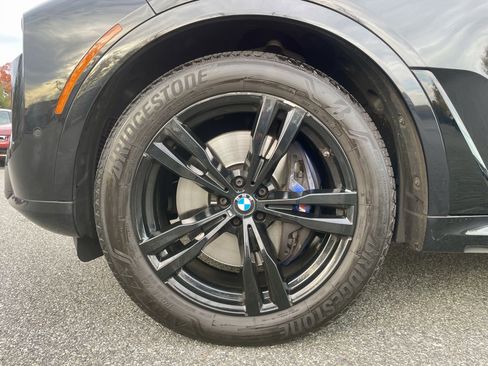 Used 2023 BMW X7 xDrive40i w/ M Sport Package image 9