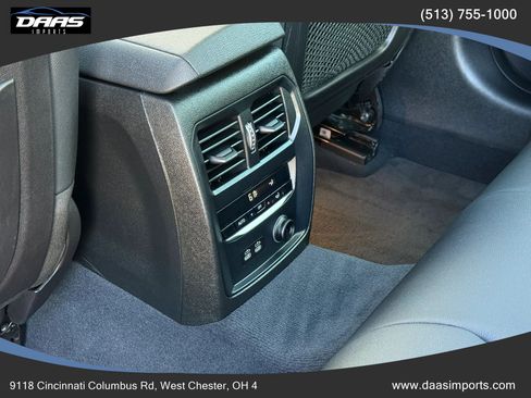 Used 2020 BMW 330i xDrive Sedan AWD/4WD image 25