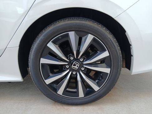 Used 2022 Honda Civic EX image 15