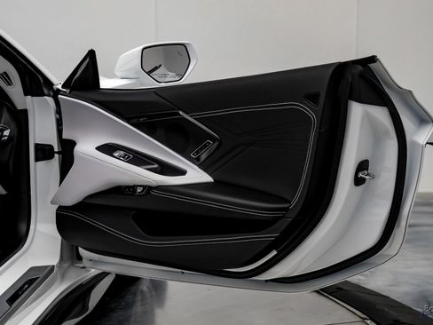 Used 2025 Chevrolet Corvette Z06 w/ Z07 Performance Package image 94