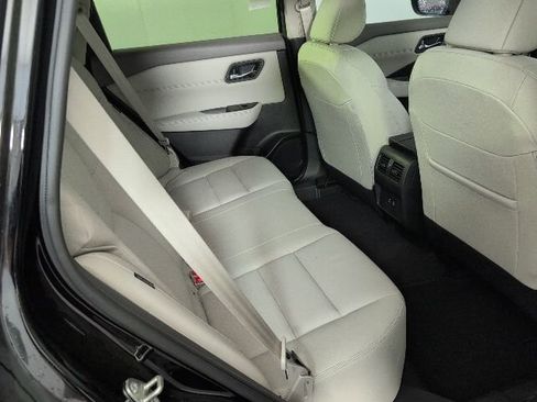 New 2025 Nissan Rogue SL AWD/4WD image 11