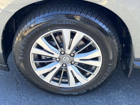 Used 2020 Nissan Pathfinder SV w/ Cargo Package image 12