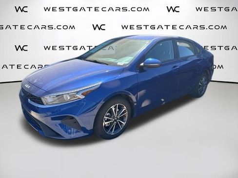 Certified 2023 Kia Forte LXS w/ LXS Technology Package FWD image 1