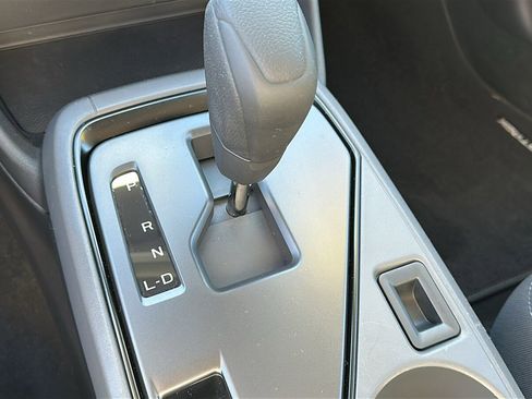 Certified 2025 Subaru Crosstrek 2.0i image 17