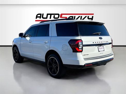 Used 2023 Ford Expedition Limited image 5