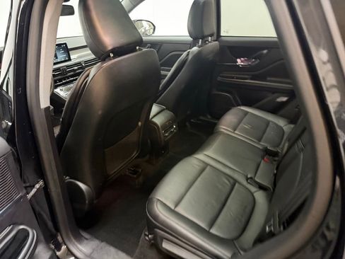 Used 2022 Lincoln Corsair AWD w/ Premium Package image 34