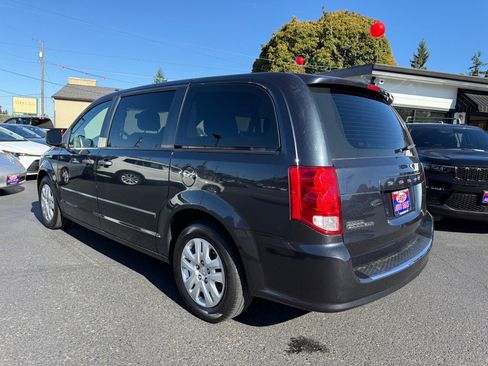 Used 2014 Dodge Grand Caravan American Value Package w/ UConnect Hands-Free Group image 5