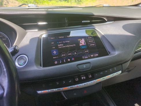Used 2022 Cadillac XT4 Premium Luxury w/ Safety Alert Package AWD/4WD image 35