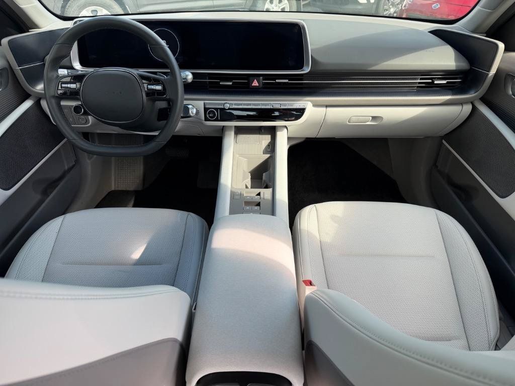 Used 2024 Hyundai Ioniq 6 SEL AWD/4WD image 16