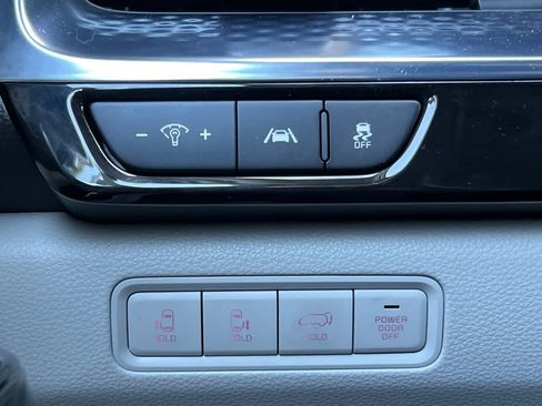 Used 2024 Kia Carnival SX Prestige FWD image 34