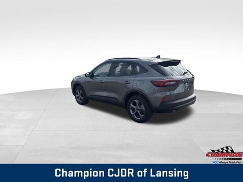 Used 2025 Ford Escape ST-Line Select AWD/4WD image 5