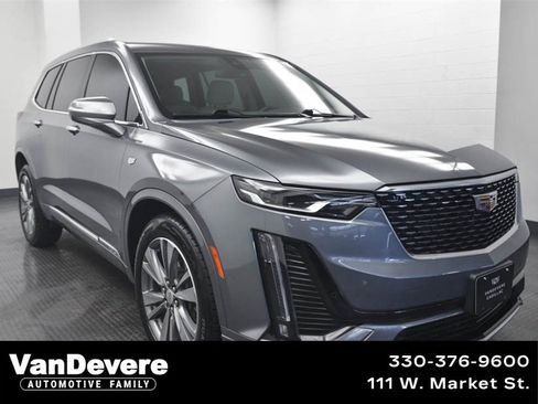 Used 2022 Cadillac XT6 Premium Luxury image 1