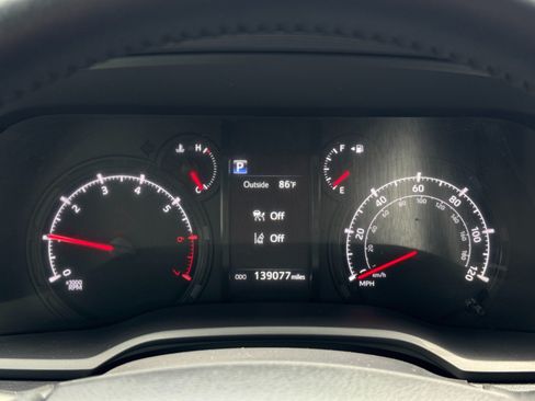 Used 2021 Toyota 4Runner SR5 RWD image 17