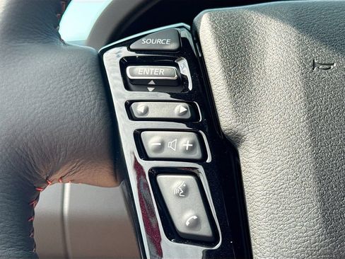 Used 2025 Nissan Frontier Pro-X w/ Pro Convenience Package RWD image 9