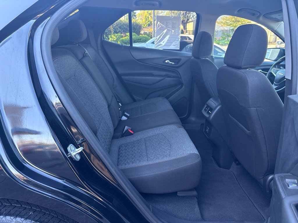 Used 2023 Chevrolet Equinox LT AWD/4WD image 25