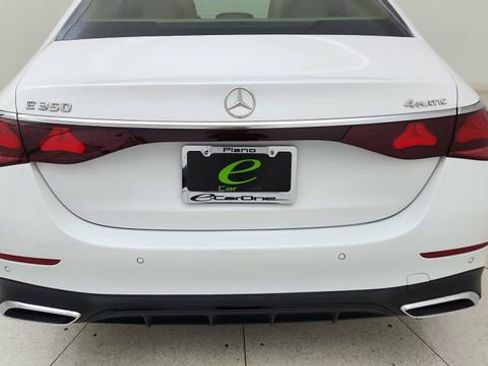Used 2024 Mercedes-Benz E 350 4MATIC Sedan image 11