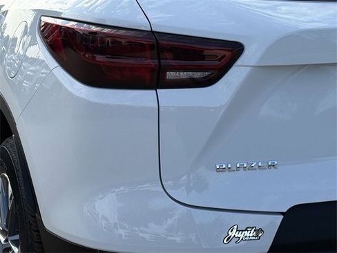 New 2026 Chevrolet Blazer LT image 6
