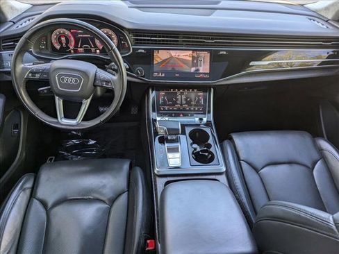 Used 2020 Audi Q8 Prestige w/ Prestige Package image 15