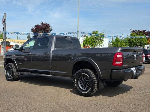 Used 2022 RAM 2500 Laramie AWD/4WD image 2