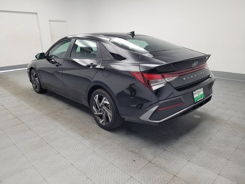 Used 2025 Hyundai Elantra Sport FWD image 5