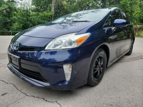 Used 2012 Toyota Prius Two FWD image 3