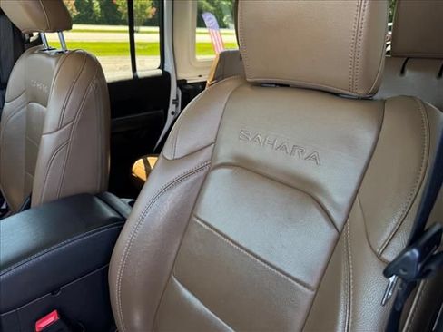 Used 2020 Jeep Wrangler Unlimited Sahara AWD/4WD image 11
