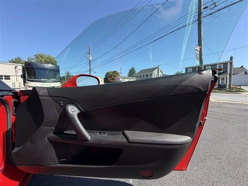 Used 2009 Chevrolet Corvette Coupe w/ Preferred Equipment Group RWD image 17