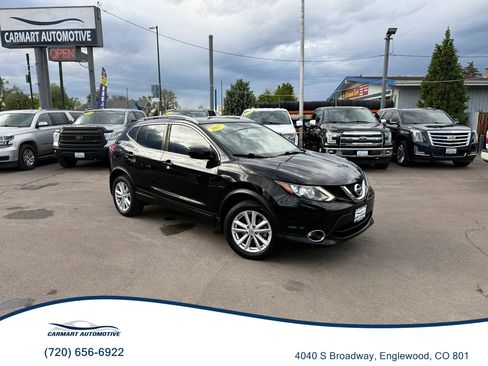Used 2017 Nissan Rogue Sport SV w/ SV All-Weather Package AWD/4WD image 1